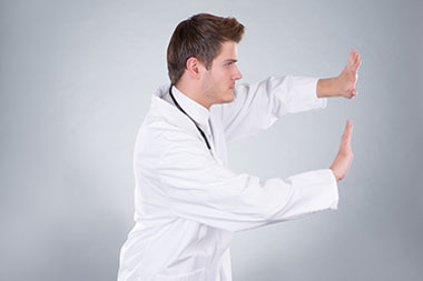 Physicians Push Back on Growing Independence for PAs and NPs