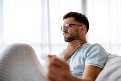 COVID’s Sore Throat Symptoms Mimic Strep Pharyngitis COVID’s Sore Throat Symptoms Mimic Strep Pharyngitis