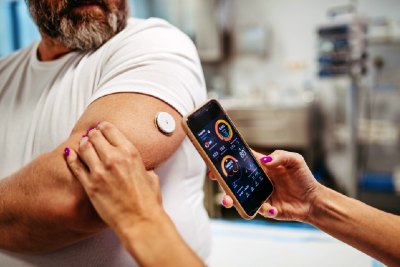 AI Predicts Glucose Response, AI Improves HbA1c