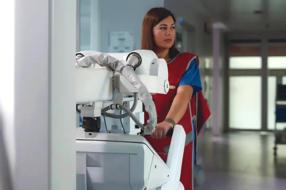 Portable X-Ray in Urgent Care: Why Cheaper Isn’t Better