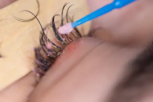 Eyelash Extensions and Mites